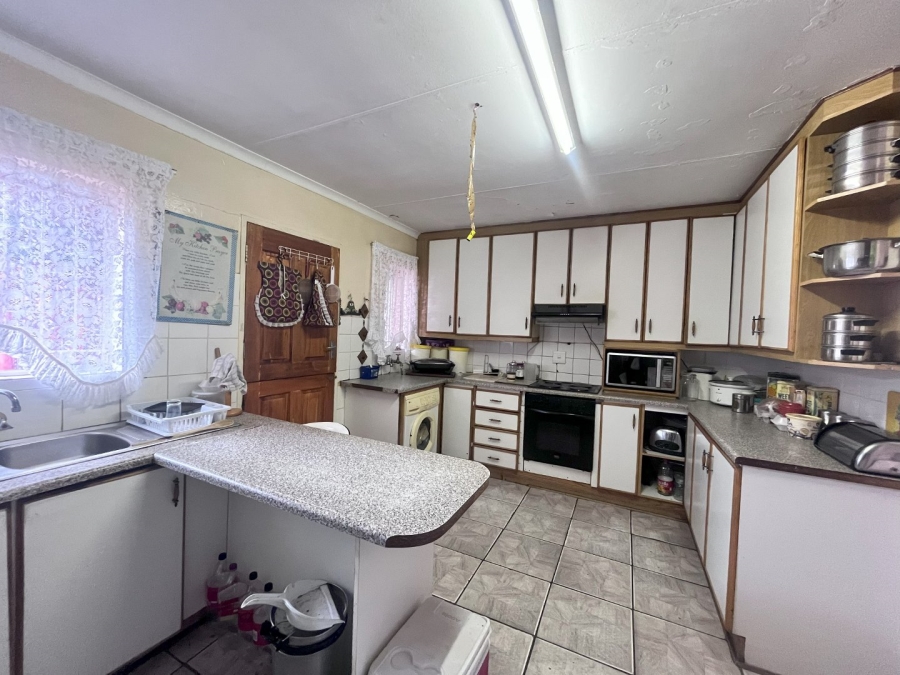 3 Bedroom Property for Sale in Lourierpark Free State